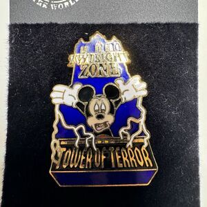 WDW Trading Pin '02 Mickey Mouse Twilight Zone Tower of Terror Hollywood Studios